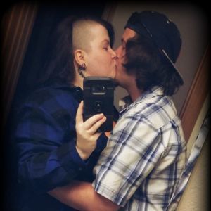 Meet your Posher, Iris